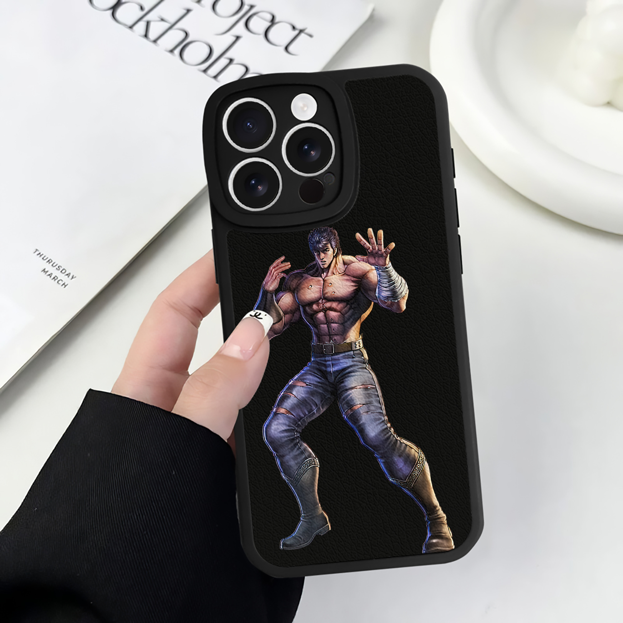 （画像用） 北斗の拳 Fist of the North Star 【iPhone 16シリーズ対応】シリコンスマホケース（レザー調） 材質：シリコン